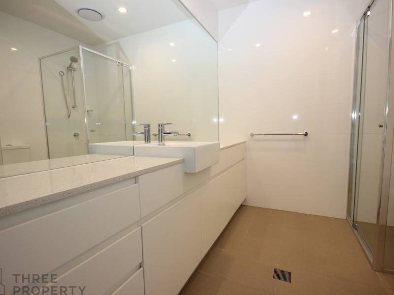 Level 5/511/135 Pacific Highway, Hornsby, NSW 2077 AUS