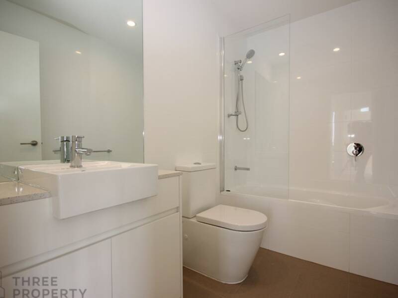 1209/135 Pacific Highway, Hornsby, NSW 2077 AUS